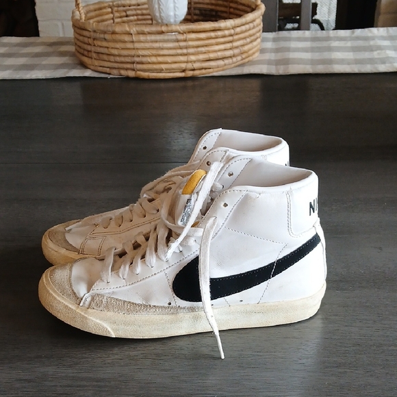 Nike Blazer Mid 77 good used condition size mens 8 - Picture 1 of 4